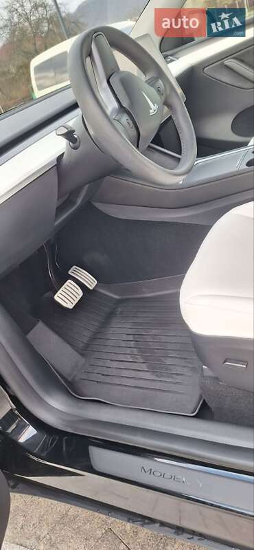 Внедорожник / Кроссовер Tesla Model Y 2023 в Хусте