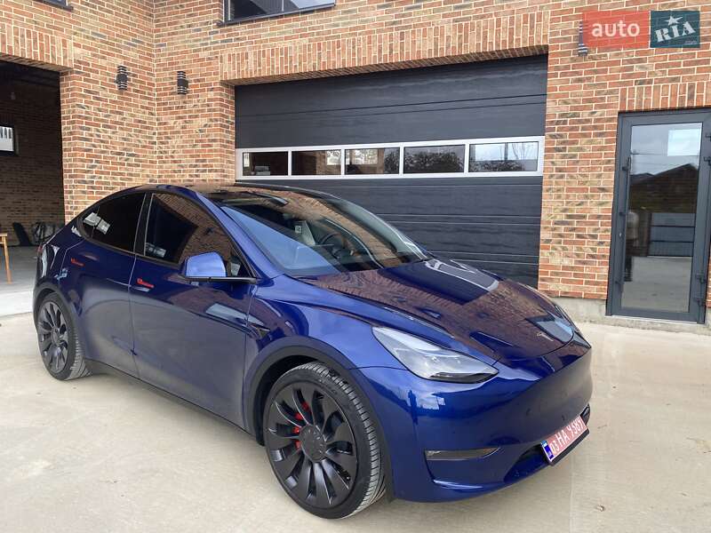 Внедорожник / Кроссовер Tesla Model Y 2023 в Луцке фото 3 Внедорожник / Кроссовер Tesla Model Y 2023 в Луцке