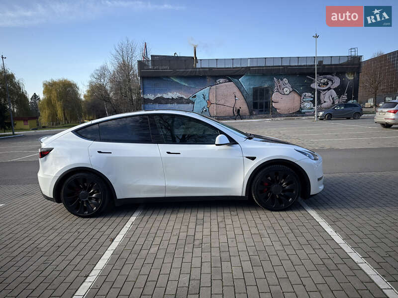 Внедорожник / Кроссовер Tesla Model Y 2023 в Луцке фото 7 Внедорожник / Кроссовер Tesla Model Y 2023 в Луцке