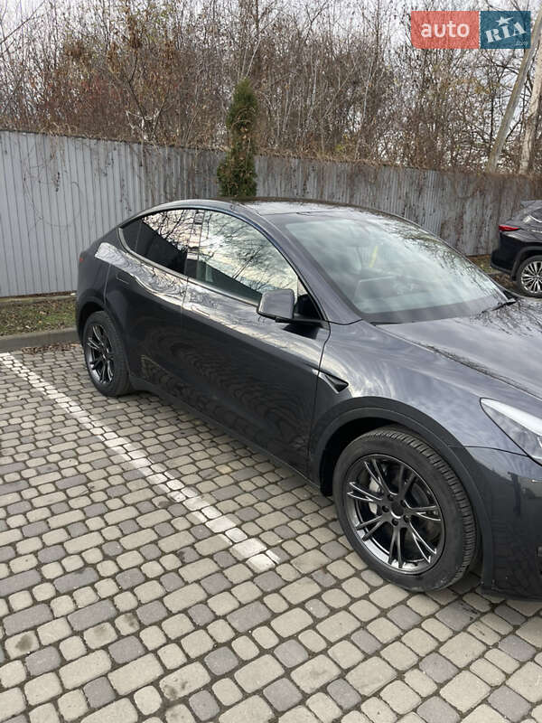 Позашляховик / Кросовер Tesla Model Y 2024 в Івано-Франківську фото 2 Позашляховик / Кросовер Tesla Model Y 2024 в Івано-Франківську