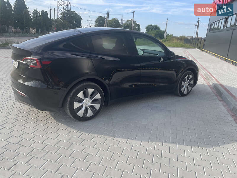 Позашляховик / Кросовер Tesla Model Y 2021 в Золочеві