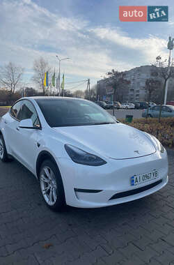 Позашляховик / Кросовер Tesla Model Y 2022 в Гатне