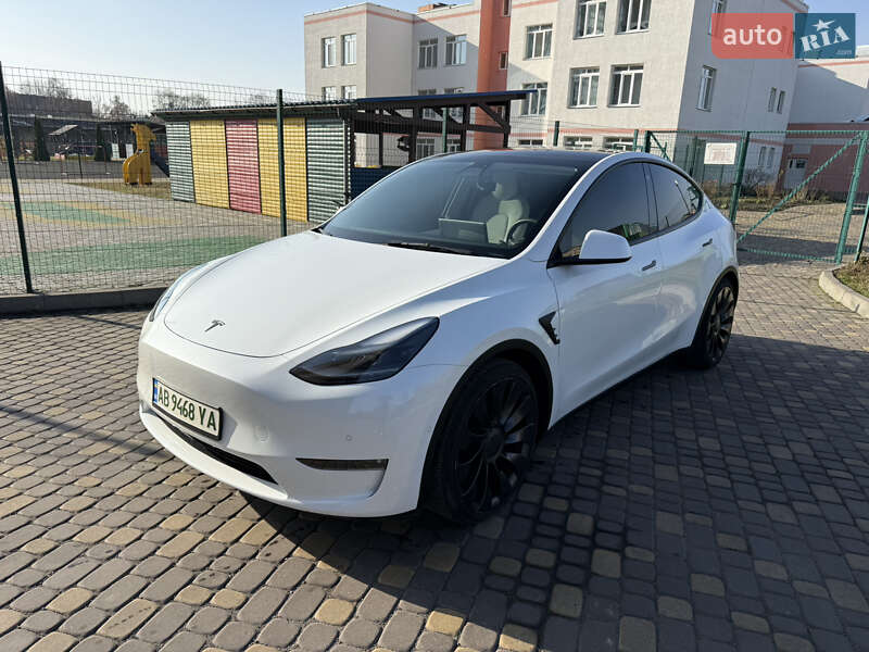 Позашляховик / Кросовер Tesla Model Y 2022 в Вінниці фото 2 Позашляховик / Кросовер Tesla Model Y 2022 в Вінниці