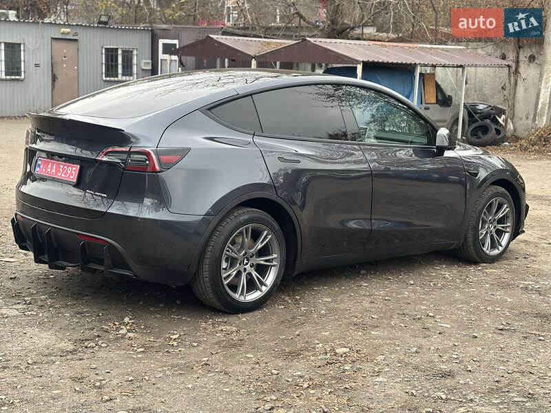 Внедорожник / Кроссовер Tesla Model Y 2024 в Киеве фото 7 Внедорожник / Кроссовер Tesla Model Y 2024 в Киеве