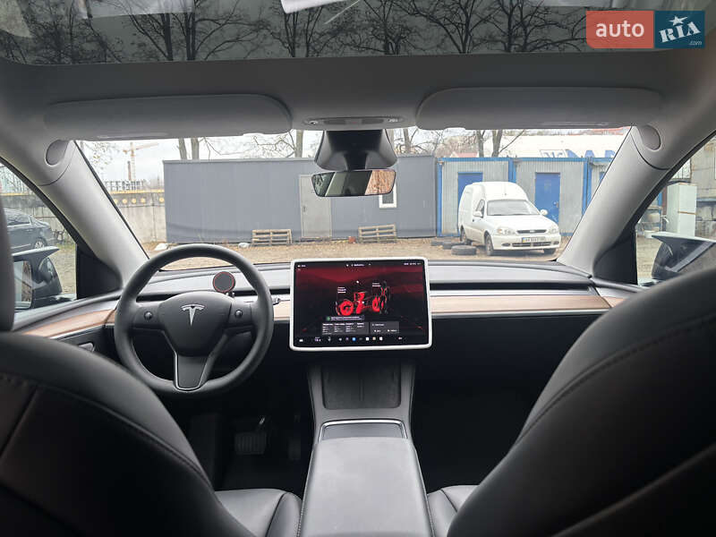 Внедорожник / Кроссовер Tesla Model Y 2024 в Киеве фото 24 Внедорожник / Кроссовер Tesla Model Y 2024 в Киеве