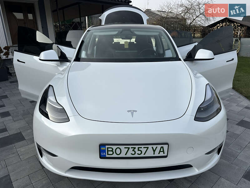 Внедорожник / Кроссовер Tesla Model Y 2023 в Тернополе