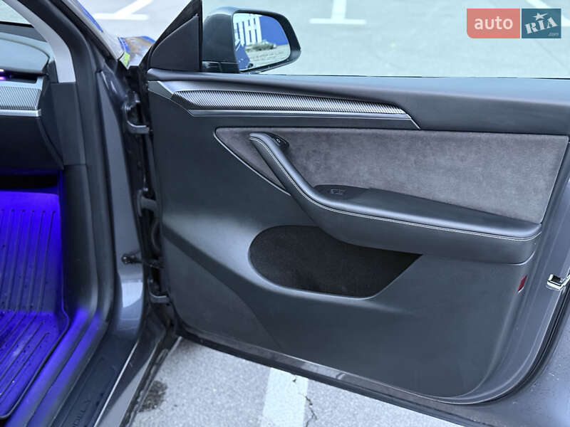 Внедорожник / Кроссовер Tesla Model Y 2023 в Каменец-Подольском