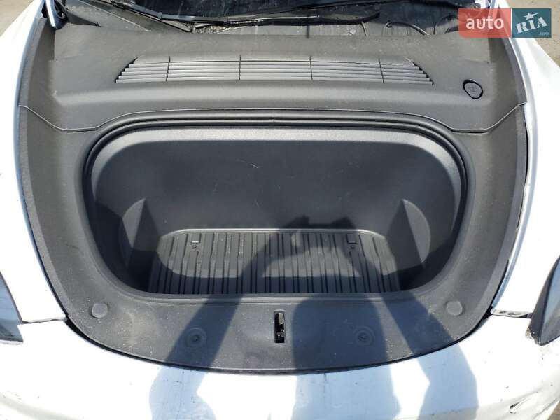 Позашляховик / Кросовер Tesla Model Y 2023 в Івано-Франківську фото 11 Позашляховик / Кросовер Tesla Model Y 2023 в Івано-Франківську