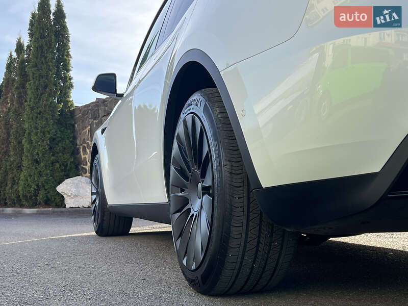 Tesla Model Y 2022 Tesla Model Y 2022