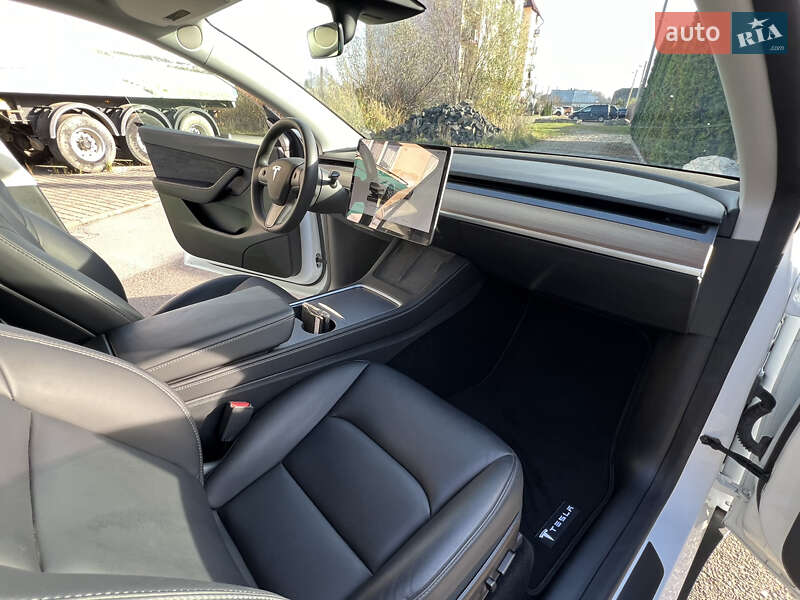 Позашляховик / Кросовер Tesla Model Y 2022 в Самборі