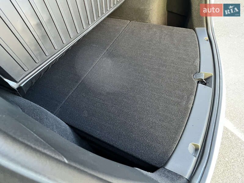 Позашляховик / Кросовер Tesla Model Y 2022 в Самборі