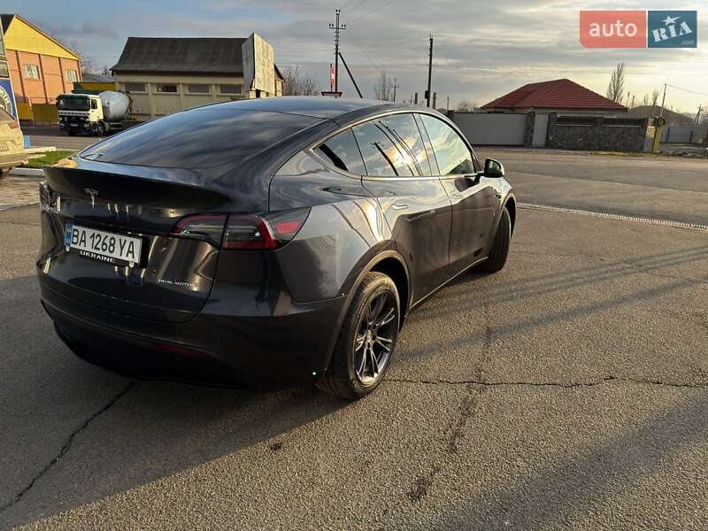 Внедорожник / Кроссовер Tesla Model Y 2024 в Гайвороне фото 17 Внедорожник / Кроссовер Tesla Model Y 2024 в Гайвороне