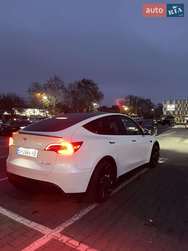 Позашляховик / Кросовер Tesla Model Y 2021 в Одесі