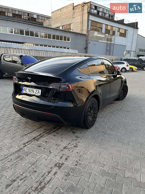 Позашляховик / Кросовер Tesla Model Y 2022 в Дніпрі