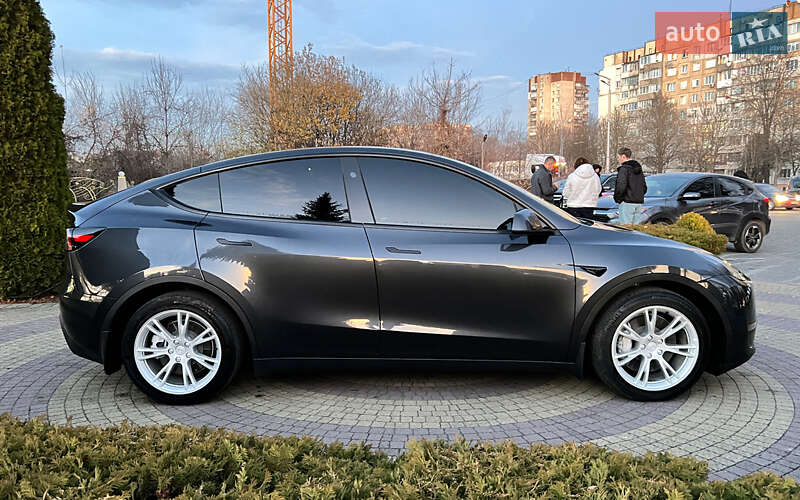Внедорожник / Кроссовер Tesla Model Y 2024 в Львове