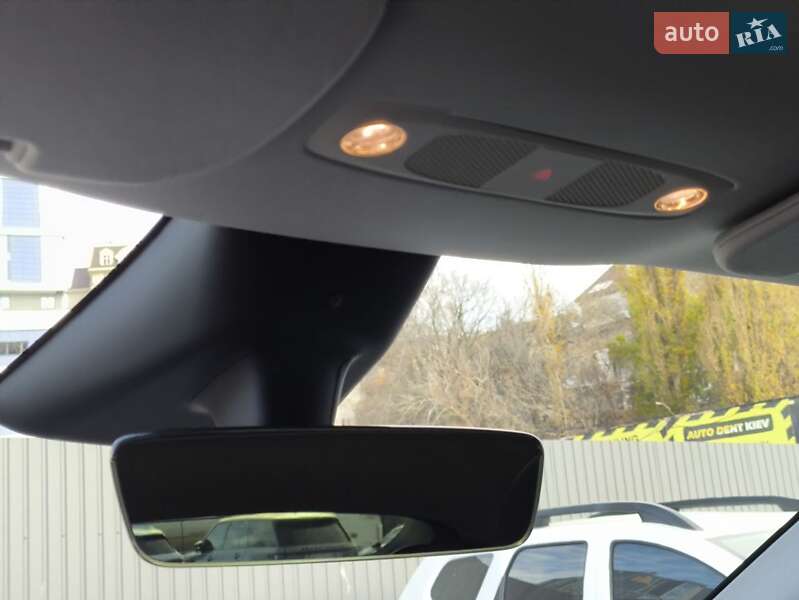 Внедорожник / Кроссовер Tesla Model Y 2024 в Киеве фото 25 Внедорожник / Кроссовер Tesla Model Y 2024 в Киеве