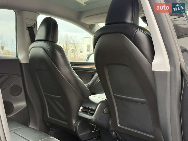 Позашляховик / Кросовер Tesla Model Y 2024 в Стрию фото 56 Позашляховик / Кросовер Tesla Model Y 2024 в Стрию
