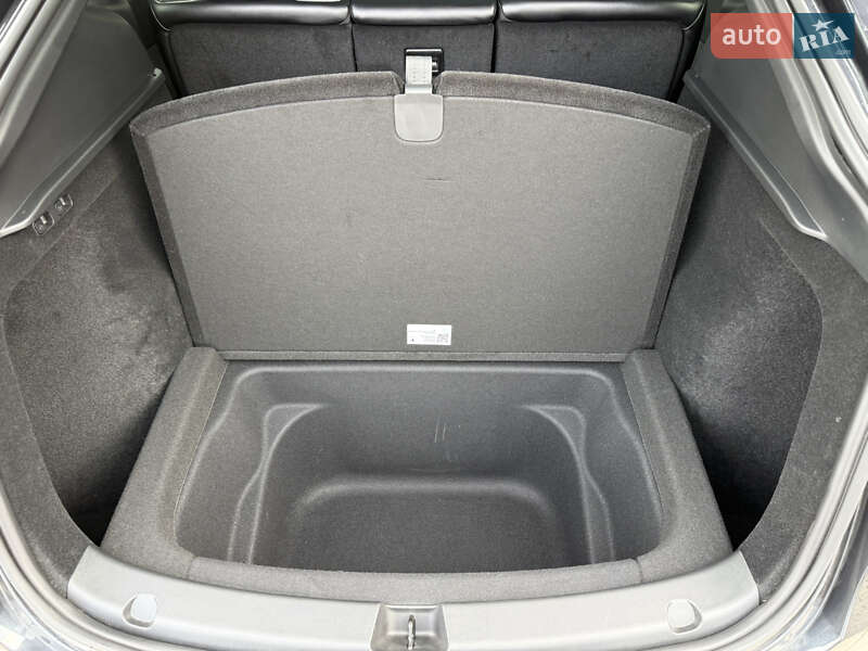 Позашляховик / Кросовер Tesla Model Y 2024 в Стрию фото 61 Позашляховик / Кросовер Tesla Model Y 2024 в Стрию