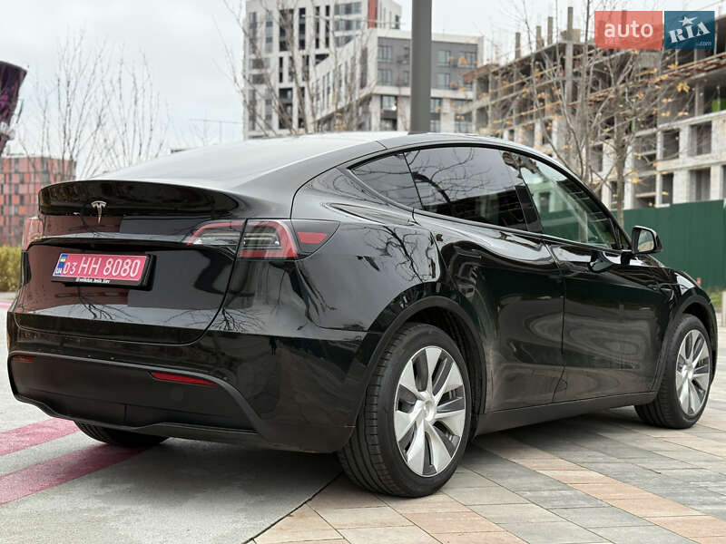 Внедорожник / Кроссовер Tesla Model Y 2024 в Киеве