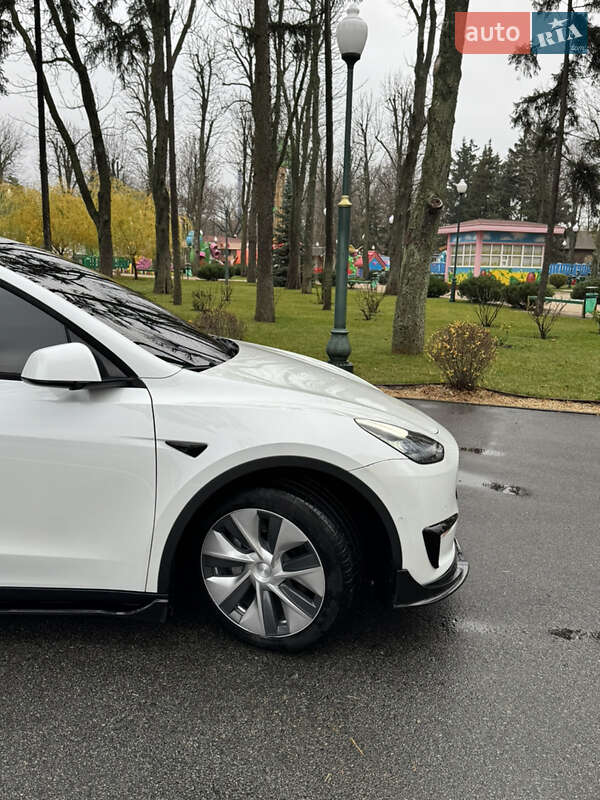 Внедорожник / Кроссовер Tesla Model Y 2022 в Харькове