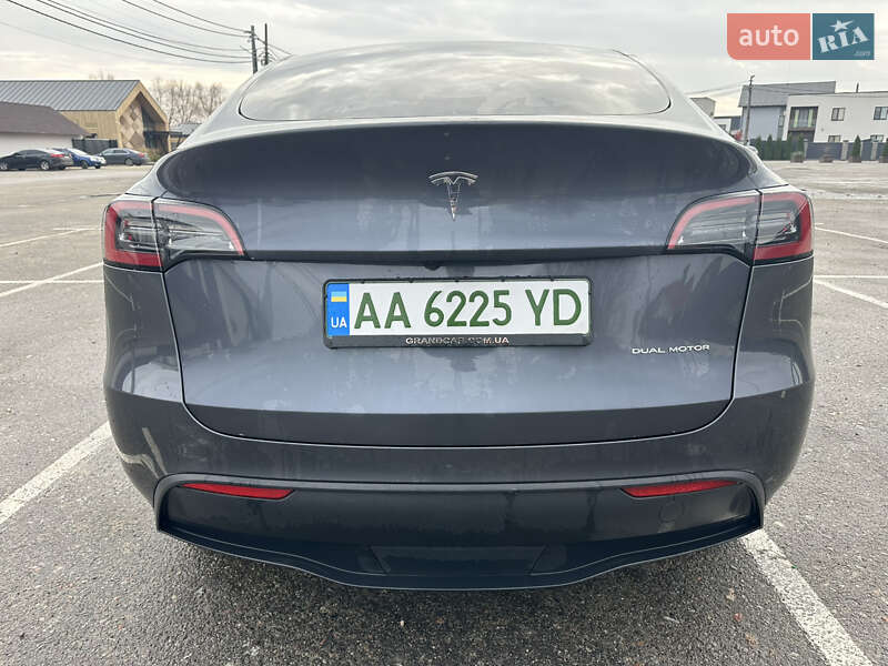 Внедорожник / Кроссовер Tesla Model Y 2023 в Киеве