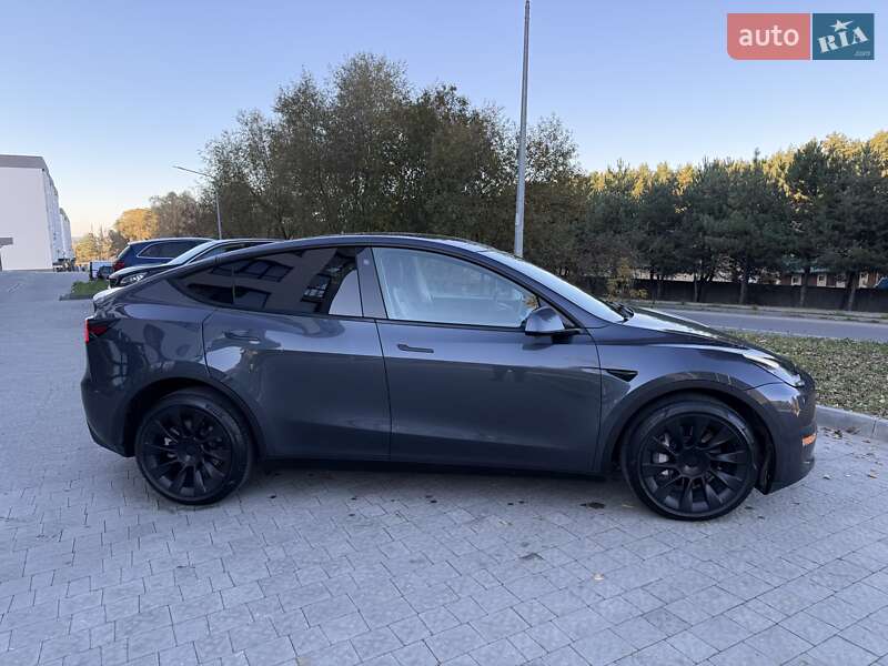 Внедорожник / Кроссовер Tesla Model Y 2022 в Львове