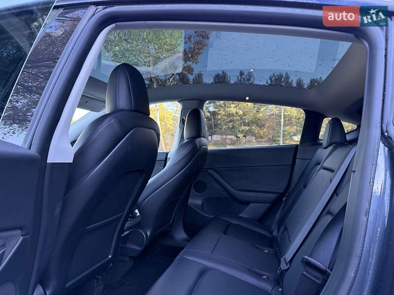 Внедорожник / Кроссовер Tesla Model Y 2022 в Львове