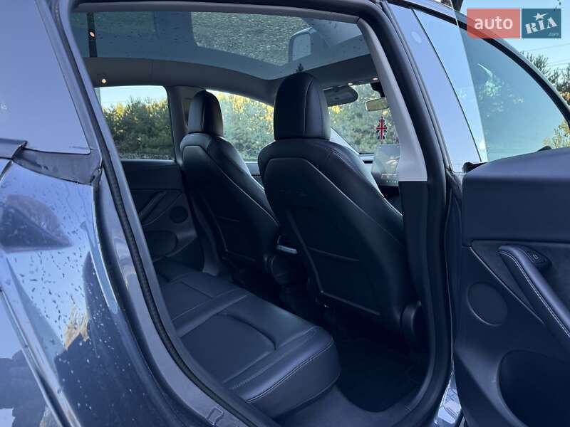 Внедорожник / Кроссовер Tesla Model Y 2022 в Львове