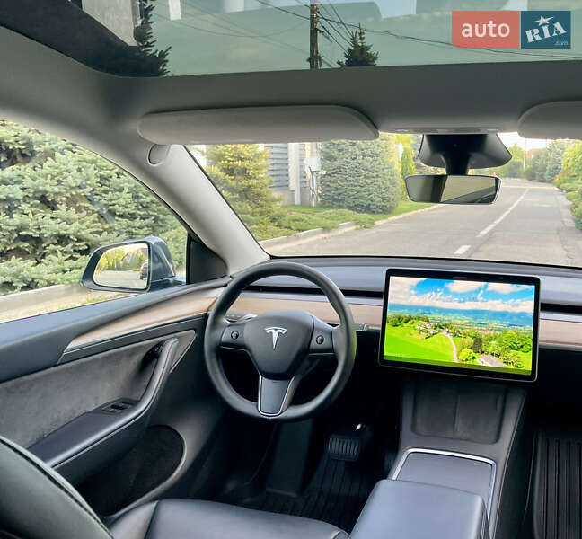 Позашляховик / Кросовер Tesla Model Y 2023 в Дніпрі