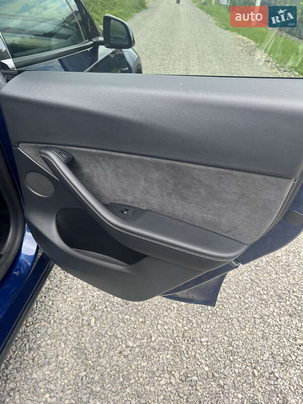 Внедорожник / Кроссовер Tesla Model Y 2022 в Ужгороде фото 20 Внедорожник / Кроссовер Tesla Model Y 2022 в Ужгороде