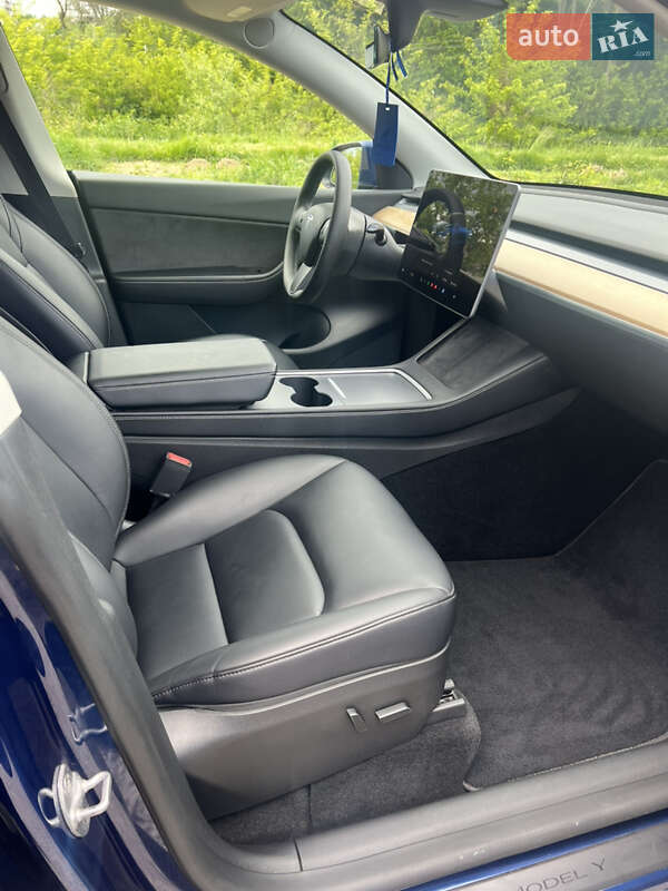 Внедорожник / Кроссовер Tesla Model Y 2022 в Ужгороде фото 22 Внедорожник / Кроссовер Tesla Model Y 2022 в Ужгороде
