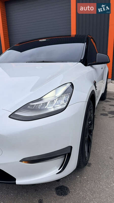 Позашляховик / Кросовер Tesla Model Y 2023 в Броварах фото 12 Позашляховик / Кросовер Tesla Model Y 2023 в Броварах