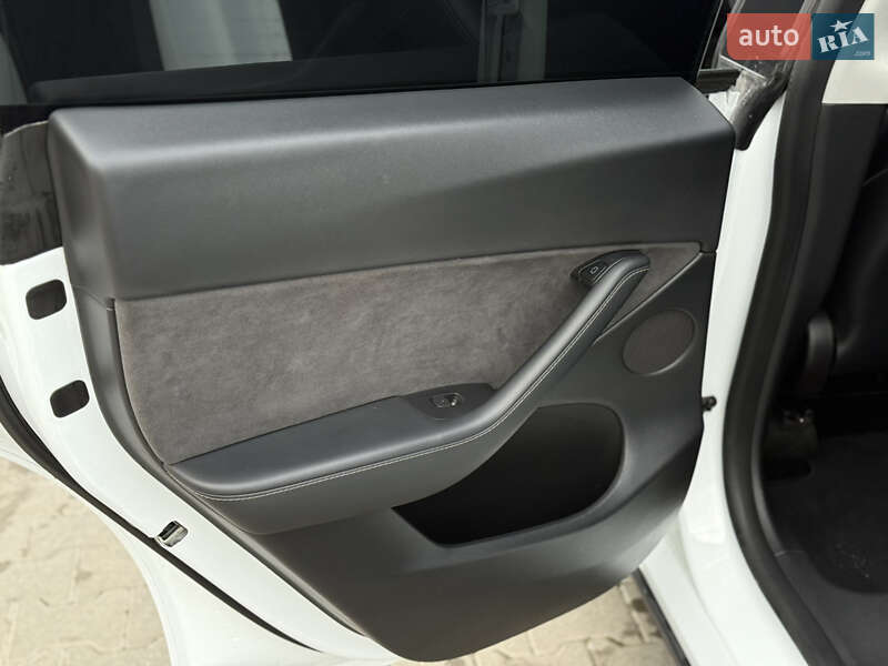 Внедорожник / Кроссовер Tesla Model Y 2022 в Летичеве фото 17 Внедорожник / Кроссовер Tesla Model Y 2022 в Летичеве