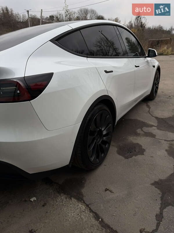 Позашляховик / Кросовер Tesla Model Y 2021 в Вінниці