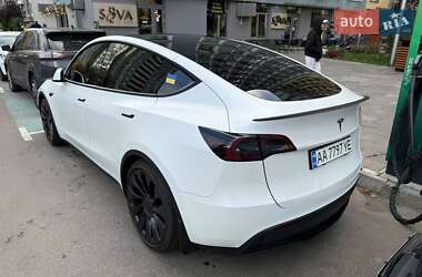 Внедорожник / Кроссовер Tesla Model Y 2022 в Киеве