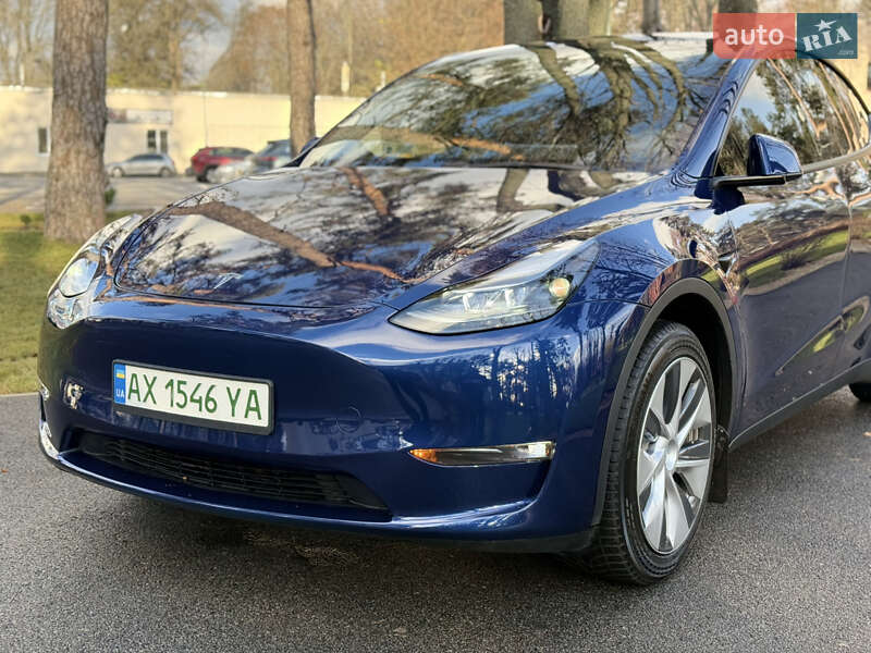 Tesla Model Y 2023 Tesla Model Y 2023
