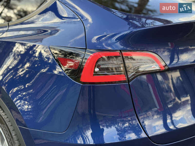 Внедорожник / Кроссовер Tesla Model Y 2023 в Харькове