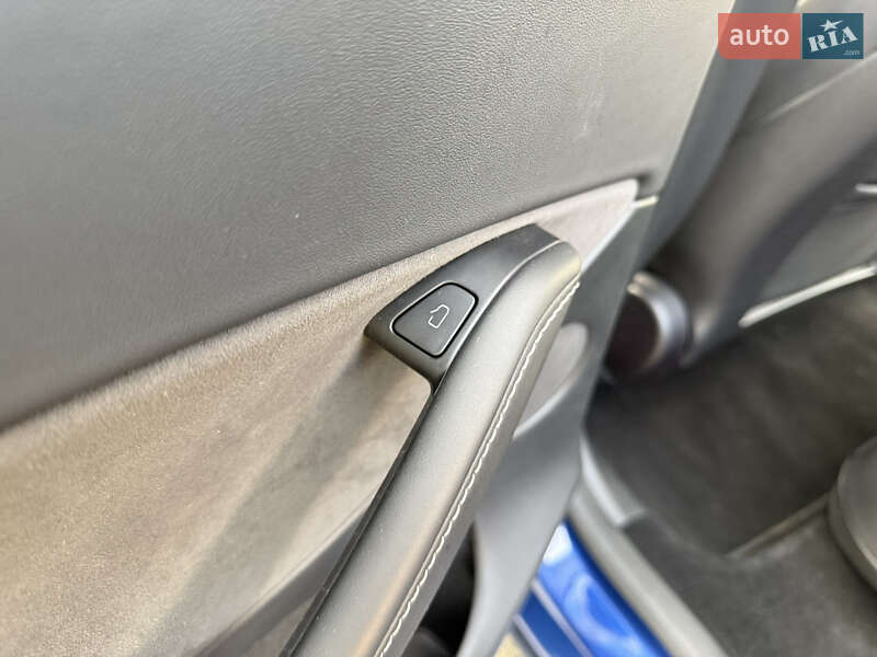 Внедорожник / Кроссовер Tesla Model Y 2023 в Харькове