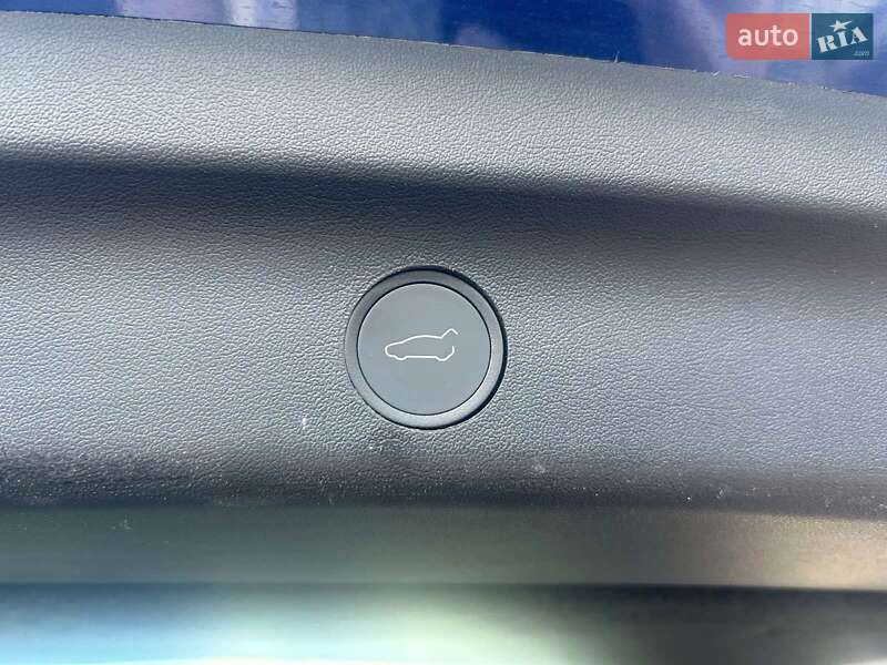 Позашляховик / Кросовер Tesla Model Y 2022 в Рівному