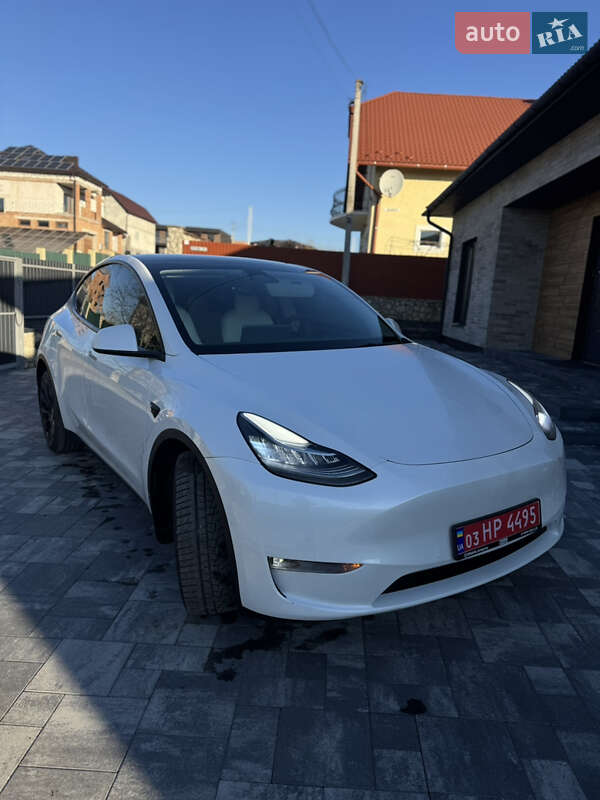 Внедорожник / Кроссовер Tesla Model Y 2021 в Тернополе