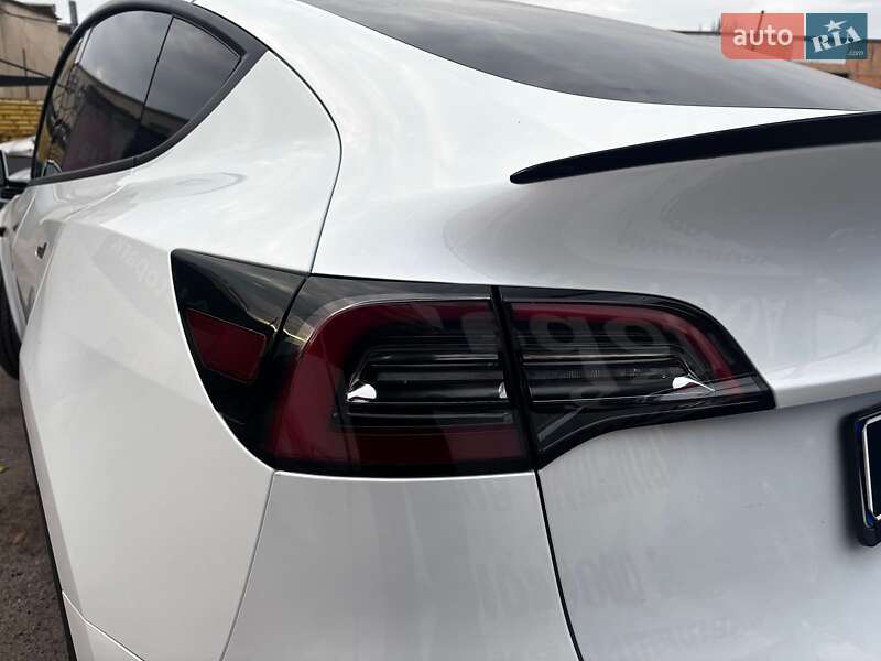 Позашляховик / Кросовер Tesla Model Y 2024 в Запоріжжі
