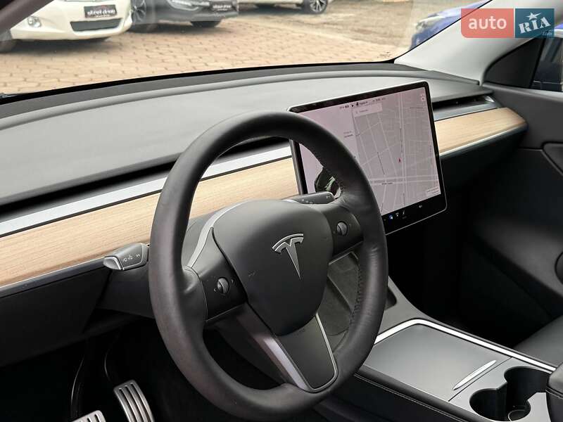 Позашляховик / Кросовер Tesla Model Y 2021 в Миколаєві