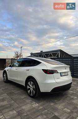 Внедорожник / Кроссовер Tesla Model Y 2023 в Ивано-Франковске
