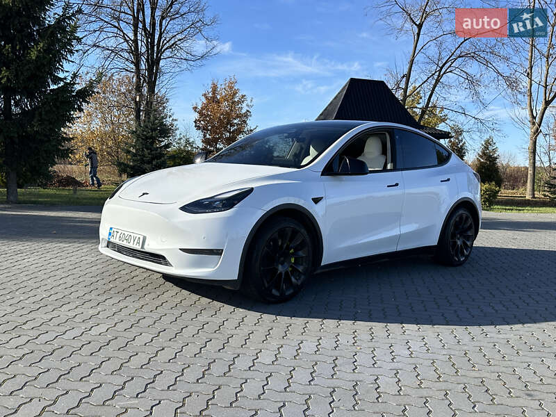Позашляховик / Кросовер Tesla Model Y 2020 в Коломиї фото 11 Позашляховик / Кросовер Tesla Model Y 2020 в Коломиї