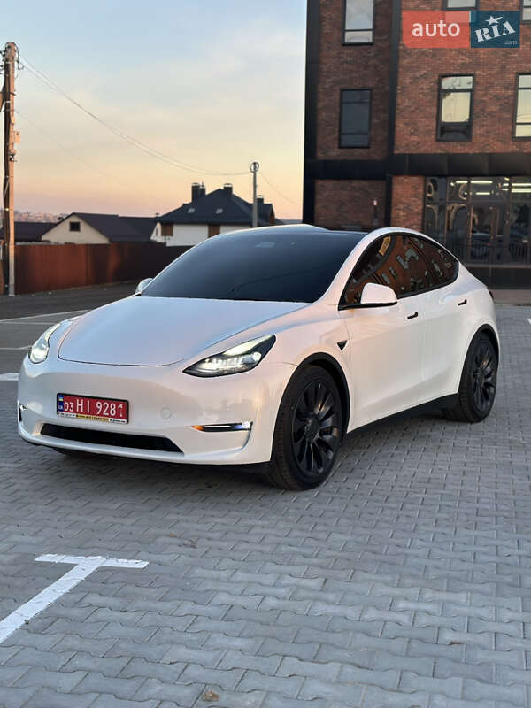 Позашляховик / Кросовер Tesla Model Y 2021 в Вінниці фото 2 Позашляховик / Кросовер Tesla Model Y 2021 в Вінниці