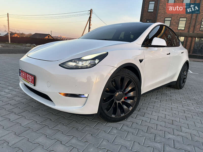 Позашляховик / Кросовер Tesla Model Y 2021 в Вінниці фото 16 Позашляховик / Кросовер Tesla Model Y 2021 в Вінниці