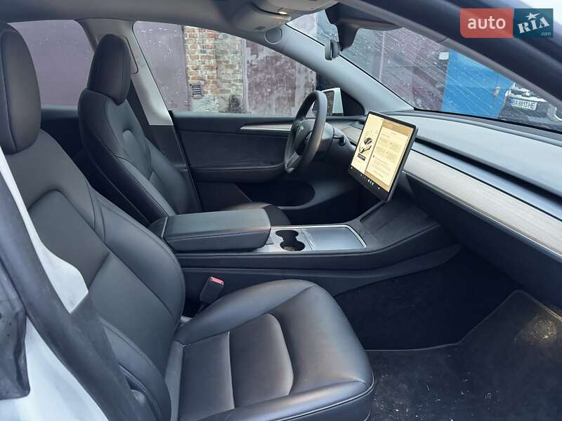 Внедорожник / Кроссовер Tesla Model Y 2022 в Александрие фото 6 Внедорожник / Кроссовер Tesla Model Y 2022 в Александрие