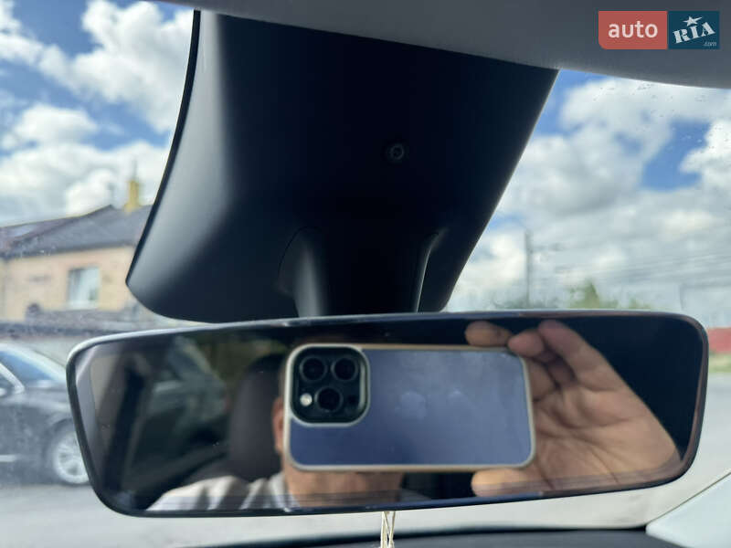 Внедорожник / Кроссовер Tesla Model Y 2024 в Львове