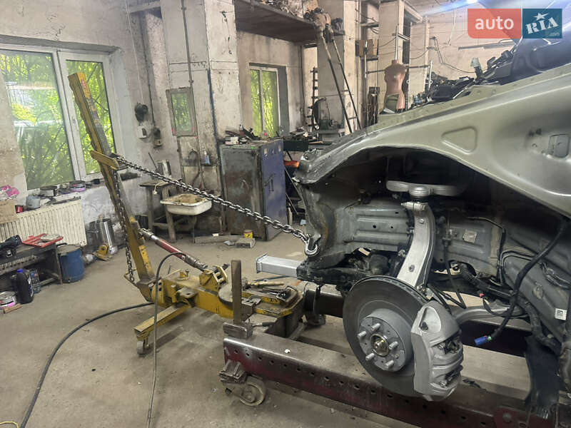 Внедорожник / Кроссовер Tesla Model Y 2024 в Львове