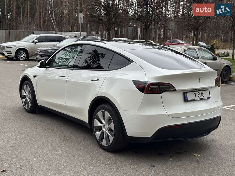 Позашляховик / Кросовер Tesla Model Y 2022 в Києві